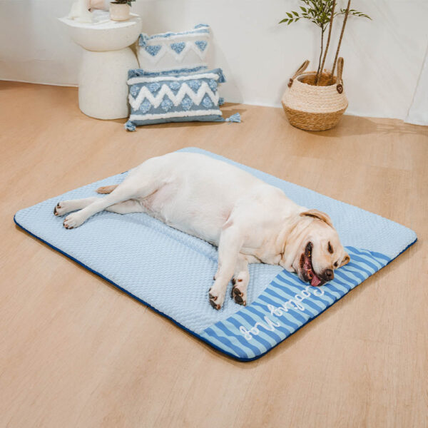 Large Washable Cooling Non-slip Dog Mat - Cooling Nap - Image 8