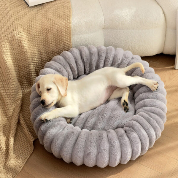Ultra-Soft Plush Round Donut Support Dog & Cat Bed - Image 2