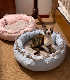 Vintage Pastoral Floral Cozy Round Cat Bed