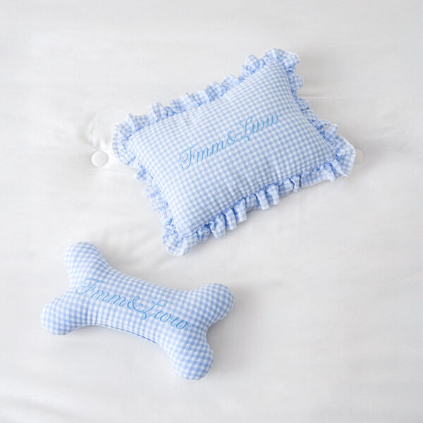 Soft Gingham Washable Dog & Cat Sofa Bed with Pillows - Image 7