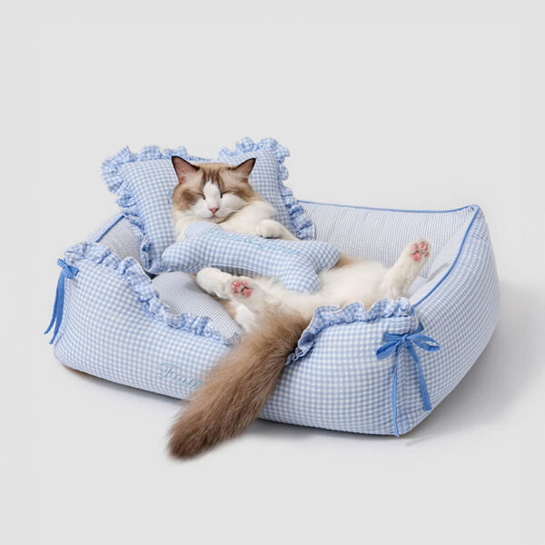 Soft Gingham Washable Dog & Cat Sofa Bed with Pillows - Image 12