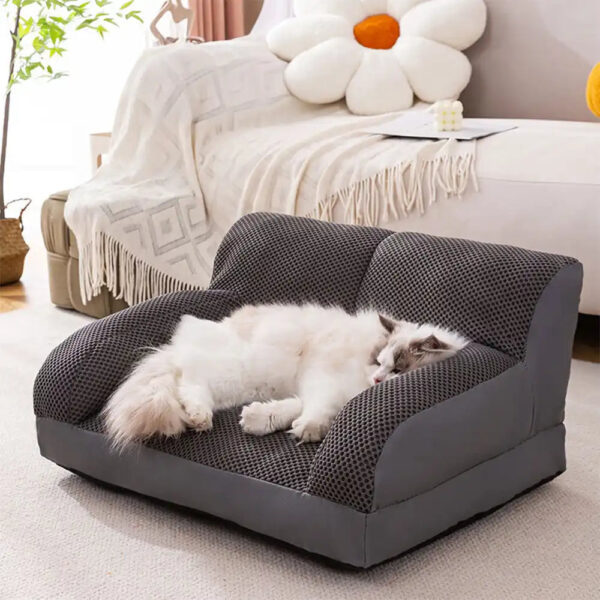 Large Breathable Scratch-Resistant Washable Cats & Dogs Sofa Bed - Image 3
