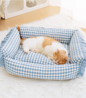 Fashion Ruffle Plaid Detachable Warm Dog & Cat Bed