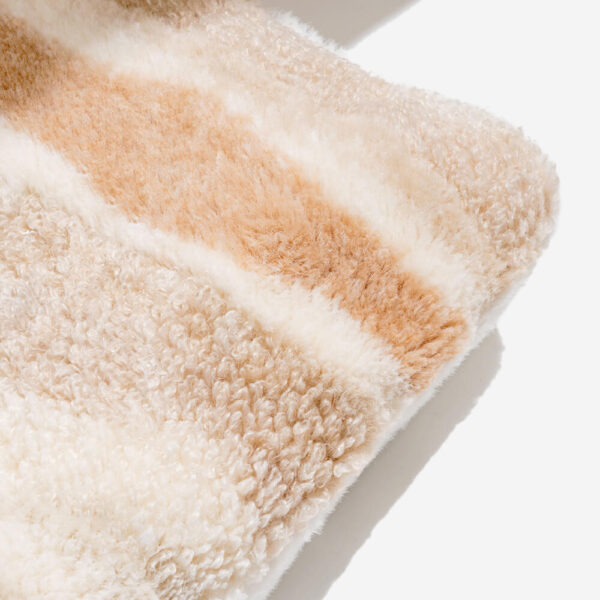 Nordic Fluffy Extra Large Cozy Dog & Cat Sofa Bed - Image 6