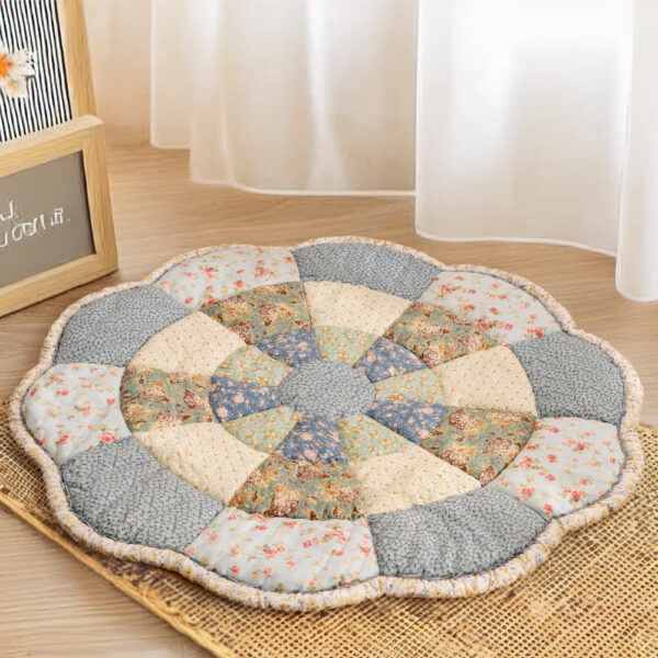 Large Flower Shape Floral Chic Pet Mat - Image 3