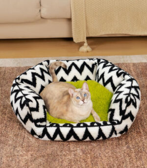 Plush Retreat Chevron Cat Bed-The Warm Hugger